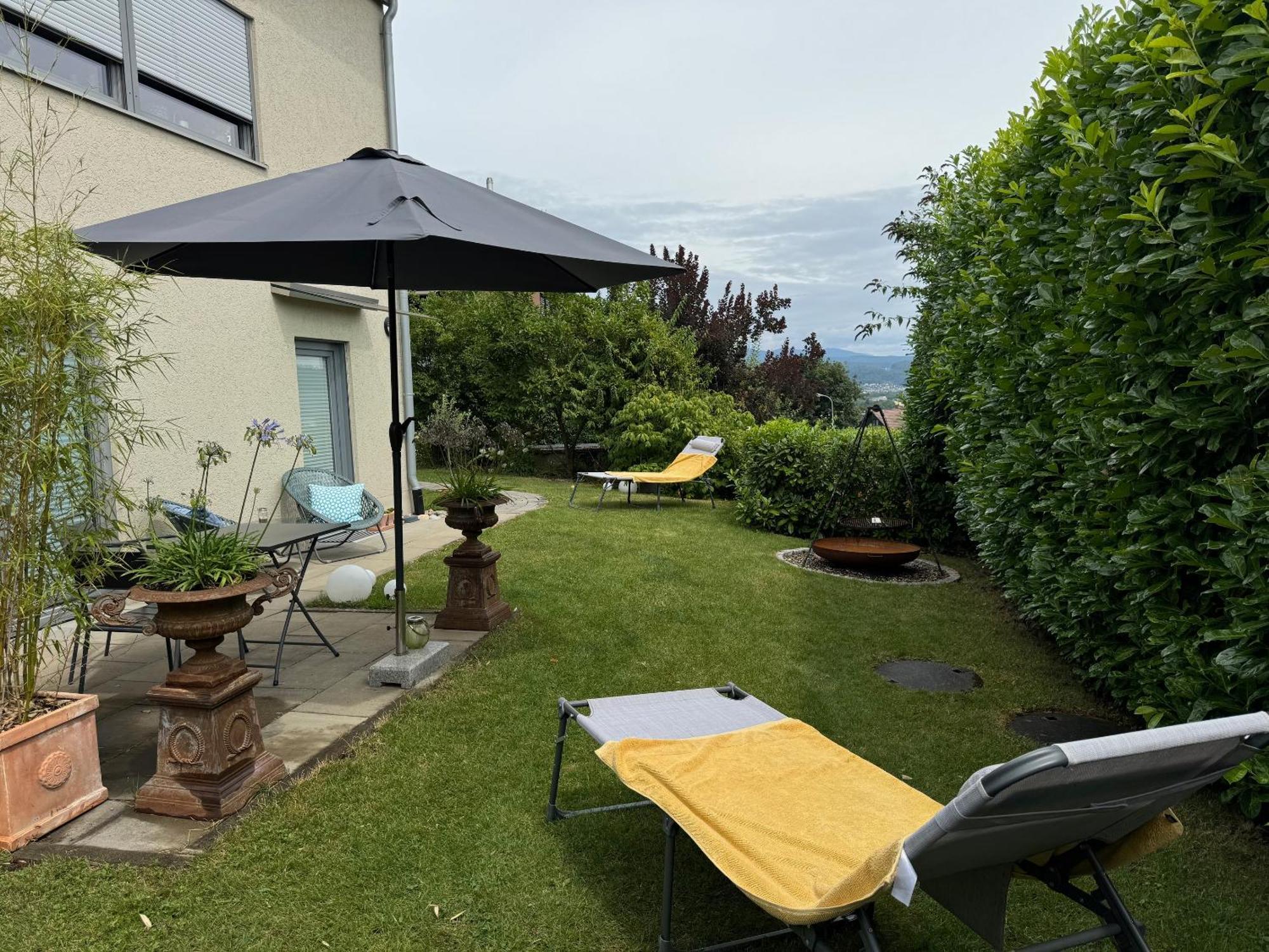 Schoene Wohnung Mit Ausblick Und Gartensitzplatz Lorrach Exterior photo